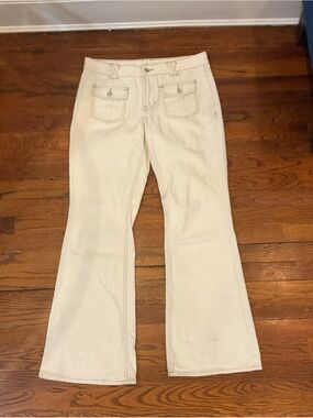 White low rise jeans